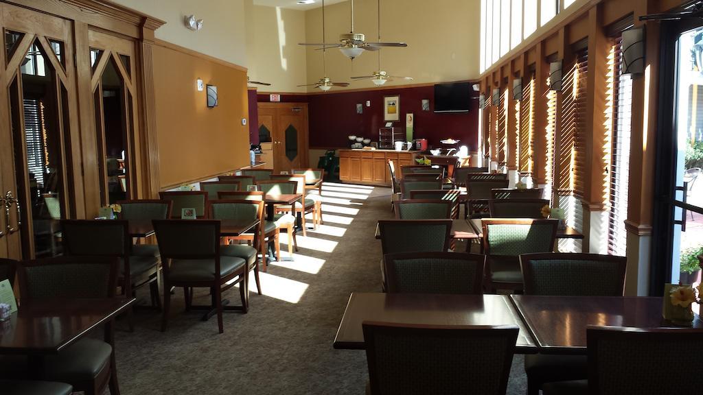 Ramada Huntsville Extérieur photo