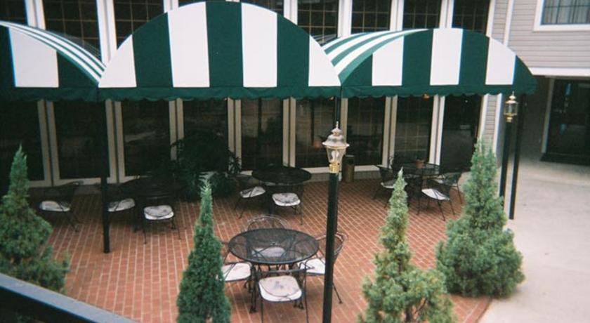 Ramada Huntsville Extérieur photo